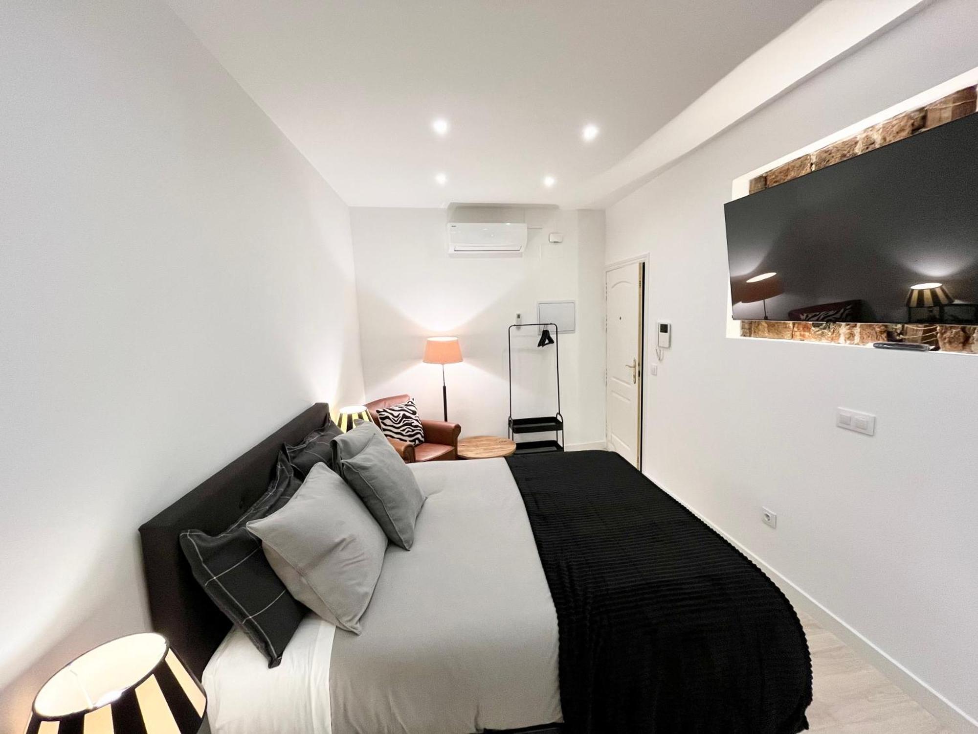 Апартаменты Puerta Del Sol House Мадрид Экстерьер фото