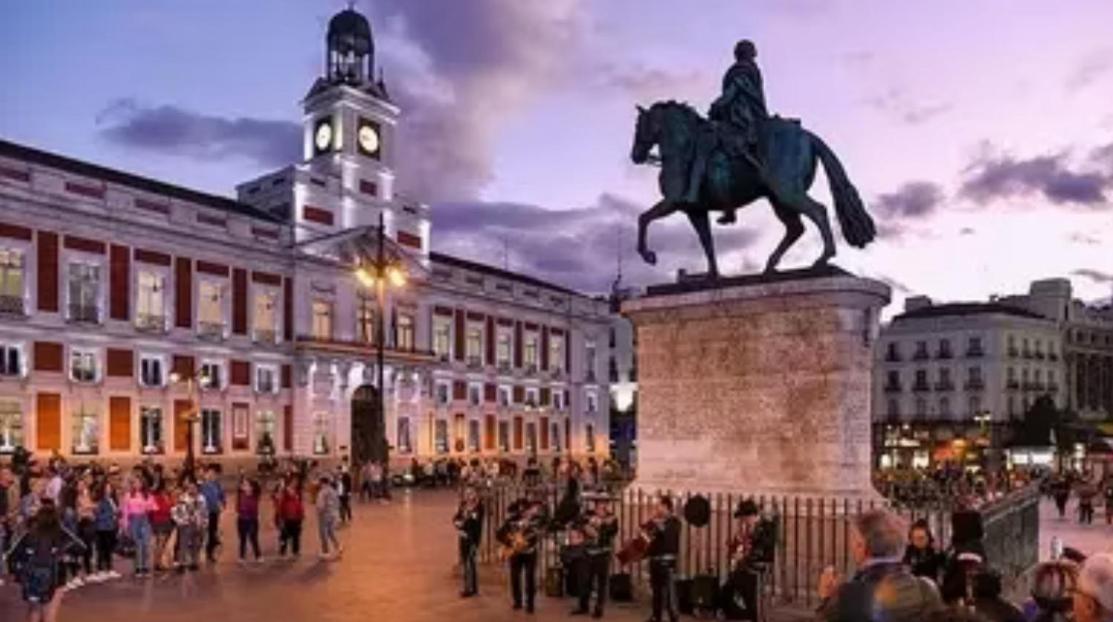 Апартаменты Puerta Del Sol House Мадрид Экстерьер фото